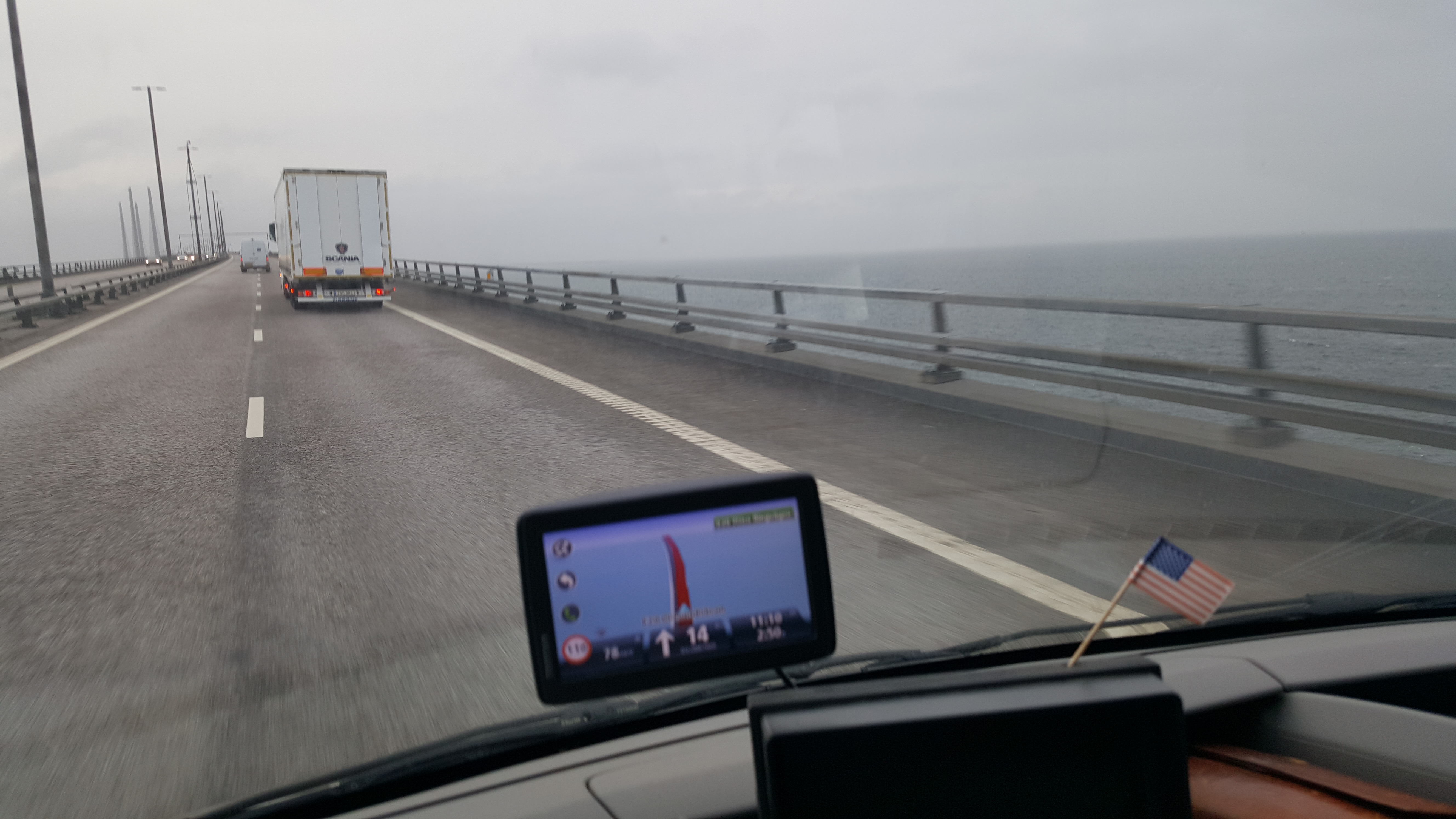 Camion TransEquin chauffeur sur la route