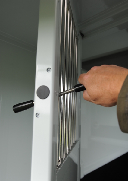 Système de fermeture de portes camion TransEquin chauffeur